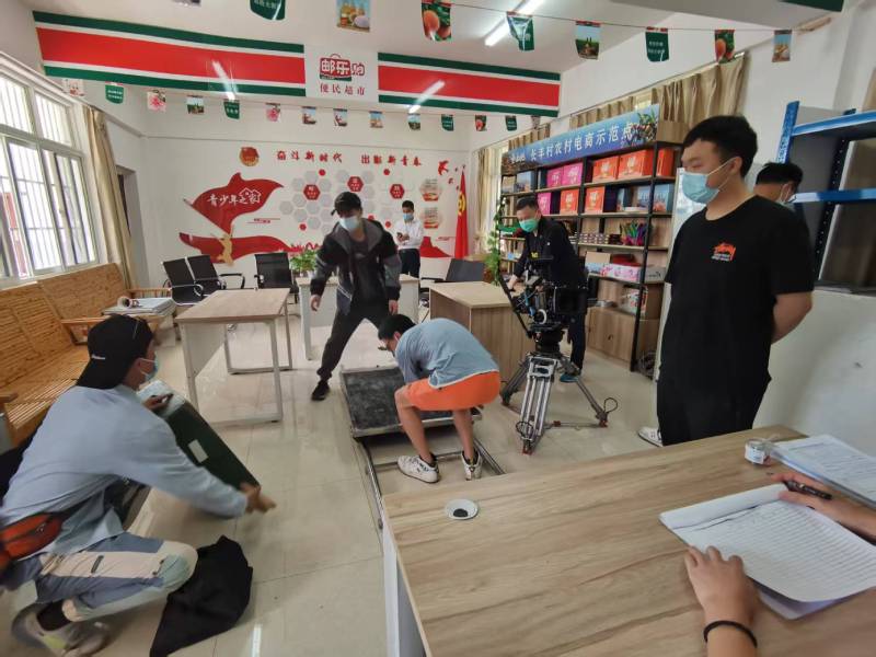 追星女孩心理学分析报告：新会区广告片拍摄公司揭秘饭圈应援式传播逻辑